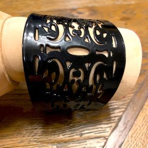 Metal die cut black bracelet